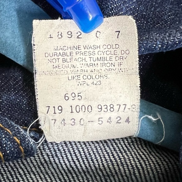 Levi’s Vintage Red Tab 90’s Denim Jacket - Picture 8 of 9